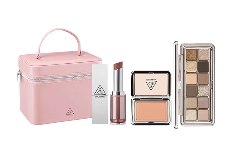 

Набор макияжа NewTake Soft Matte Tube с легко растушевывающимися тенями для век, помадой и румянами 3CE