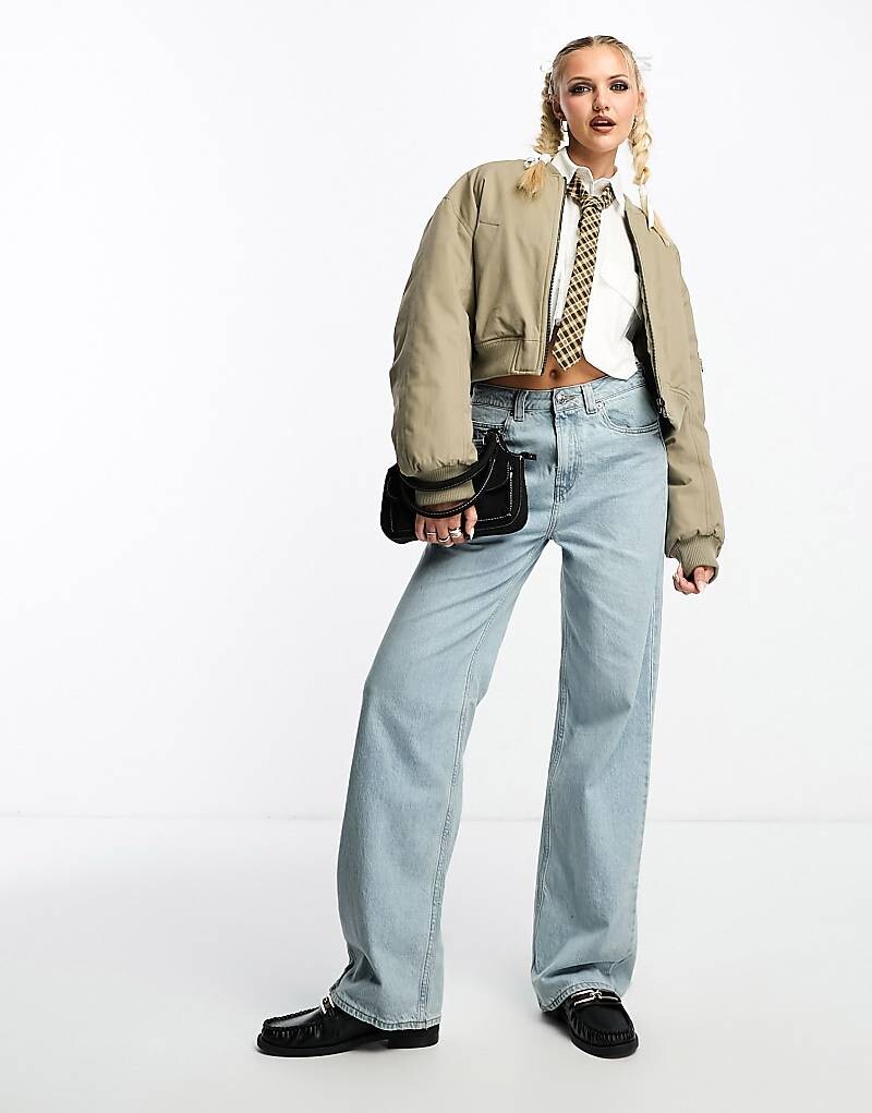 

ASOS DESIGN – голубые широкие джинсы для папы