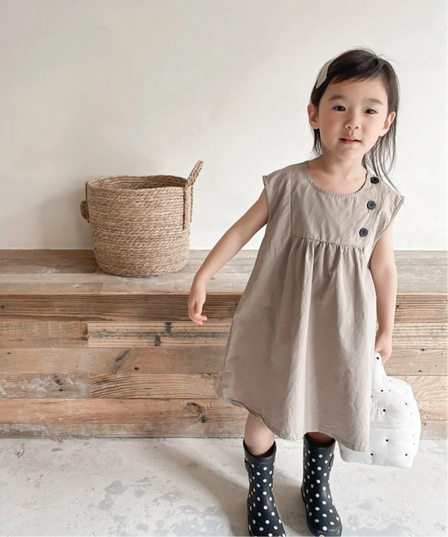 Детское хлопковое платье корейского производства aimoha KIDS/ aimoha KIDS, цвет Light Beige