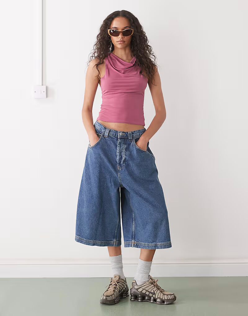 

Реквизированная винтажная майка с воротником-хомутом в цвете пыльно-розовый Reclaimed Vintage