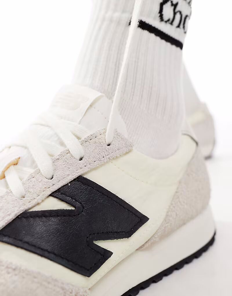 Кроссовки New Balance 471 белого и темно-синего цветов — фото 4