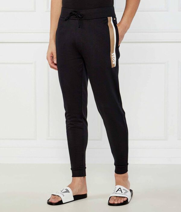 

Брюки аутентичные Regular fit Boss, черный