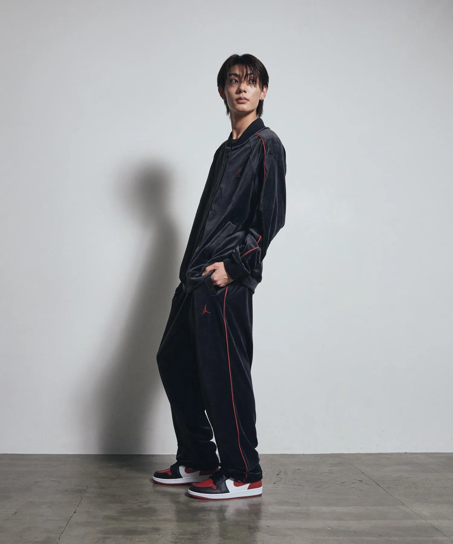 Мужские кроссовки Air Jordan 1 Mid SE — фото 2