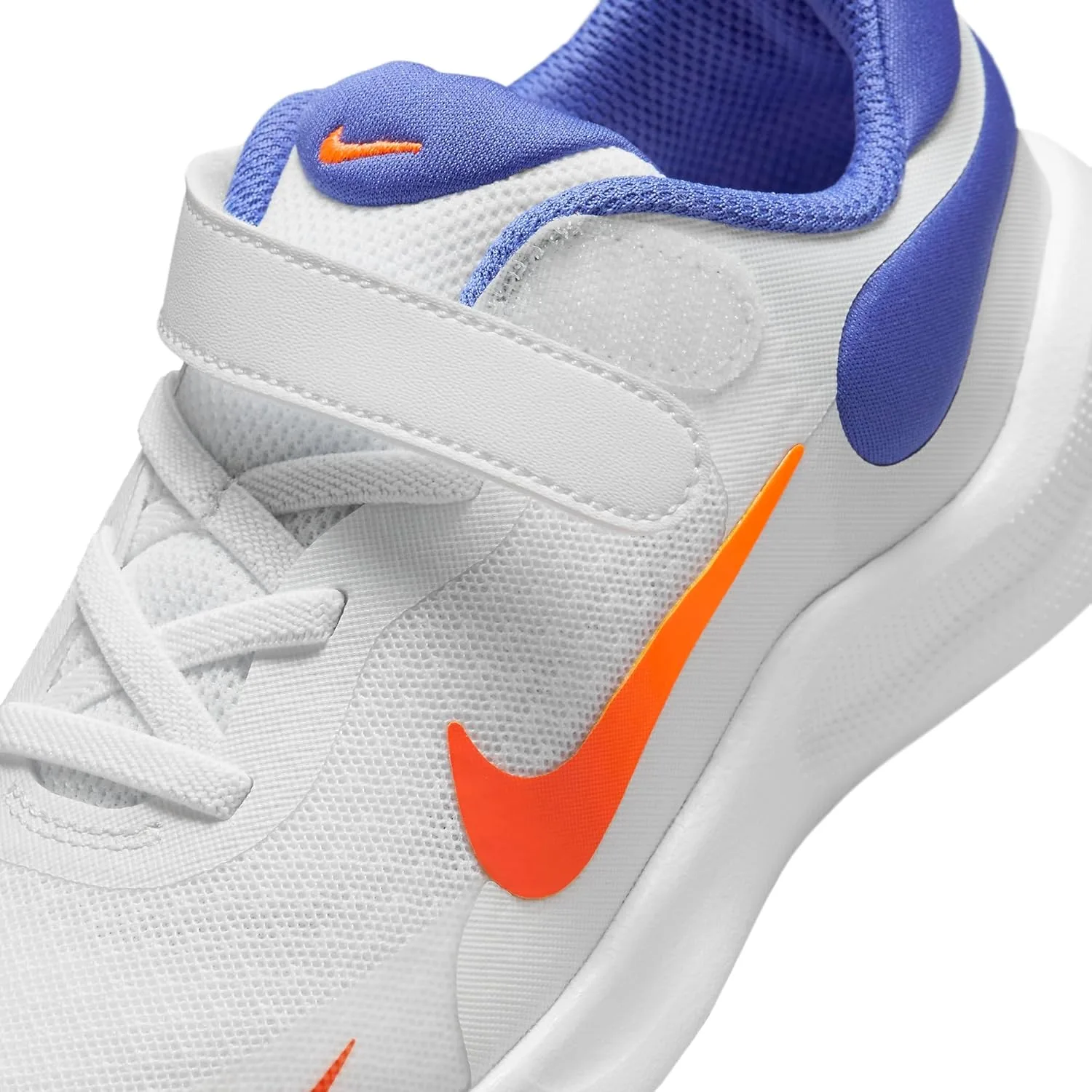 Мужские кроссовки Nike Revolution 7, белый/синий/оранжевый — фото 2