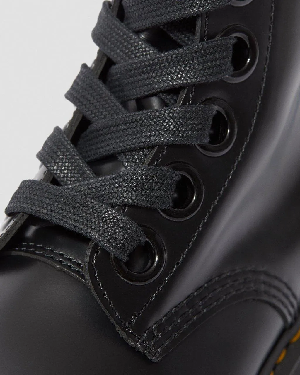 Ботинки женские Dr. Martens Molly кожаные, черный — фото 3