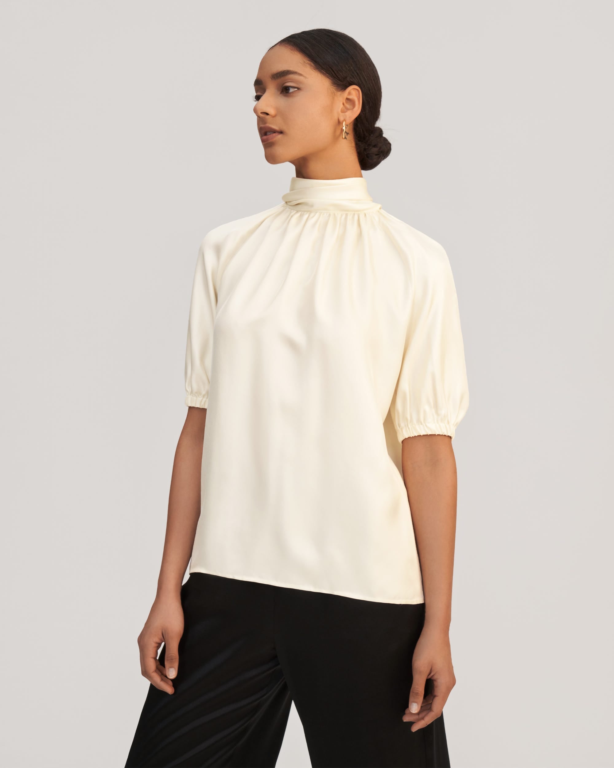 

Женская блузка Ajuga Silk Twill Top LILYSIL, цвет lily white