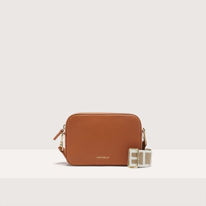

Сумка кросс-боди Coccinelle Tebe Small, цвет Cuir 2