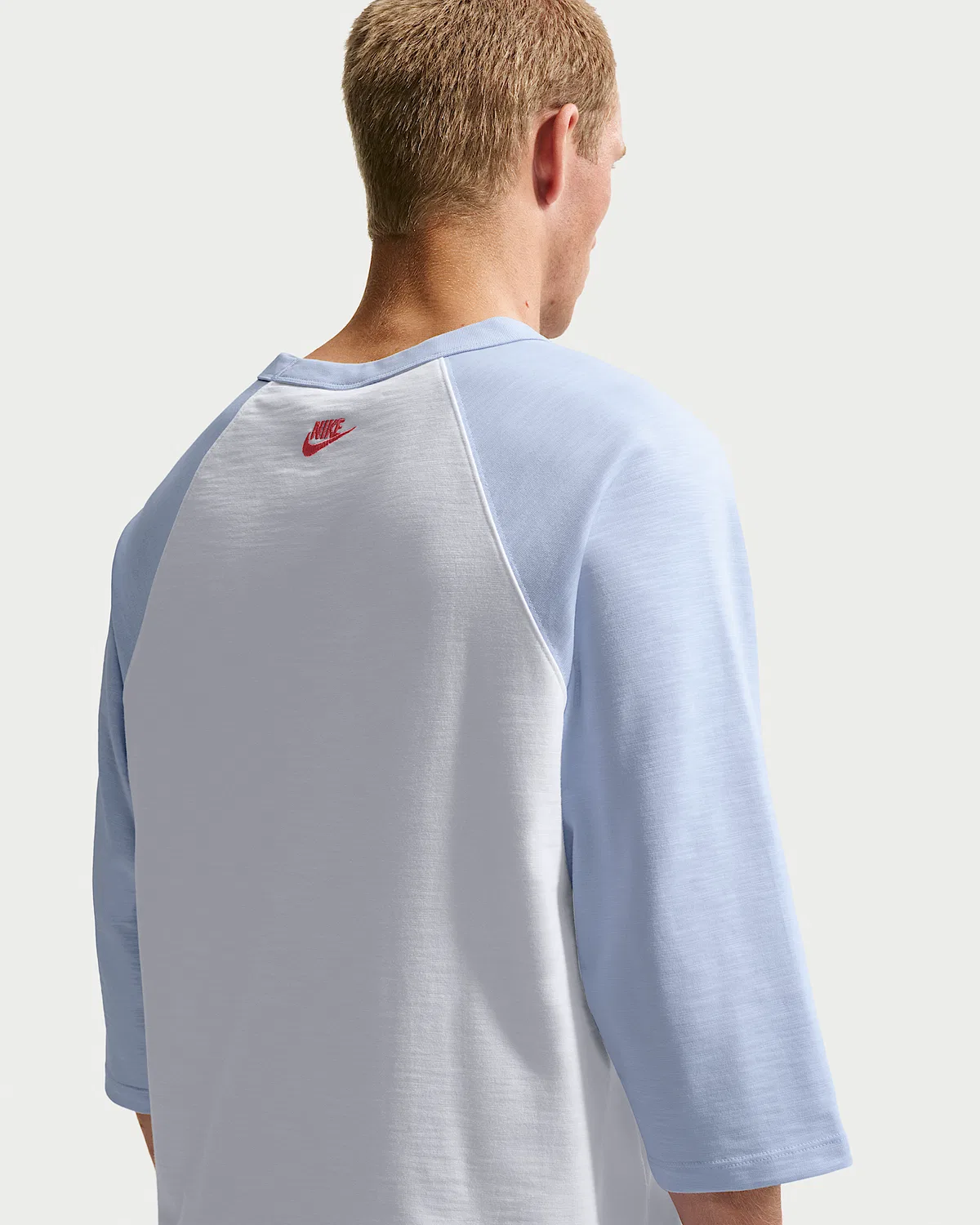 Мужская футболка Nike Club с рукавом 3/4 реглан, Hydrogen Blue/White/Obsidian — фото 2