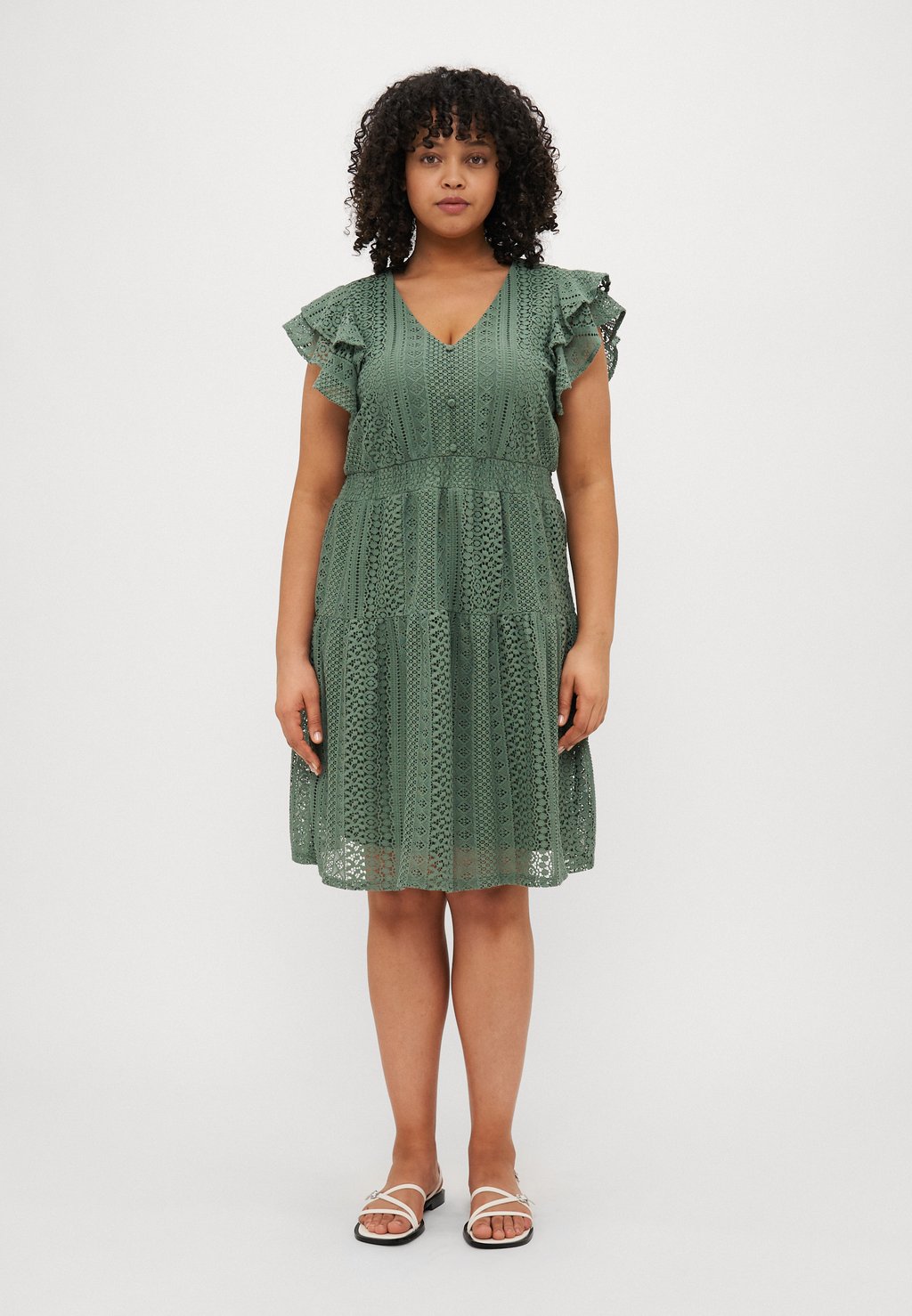 

Повседневное платье VMHONEY V NECK DRESS Vero Moda Curve, хаки