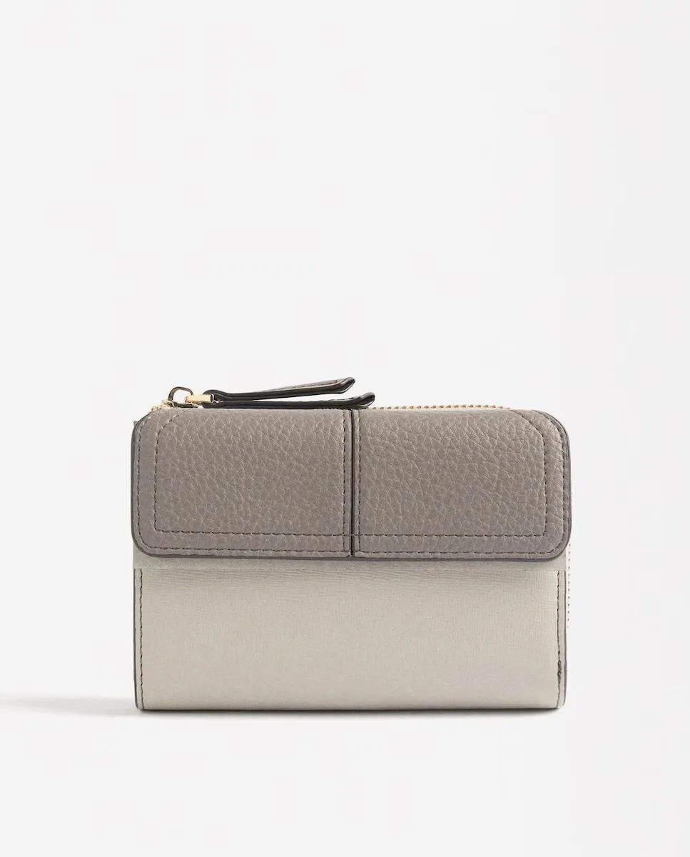 

Средний женский кошелек с клапаном и магнитной застежкой Parfois, цвет Topo