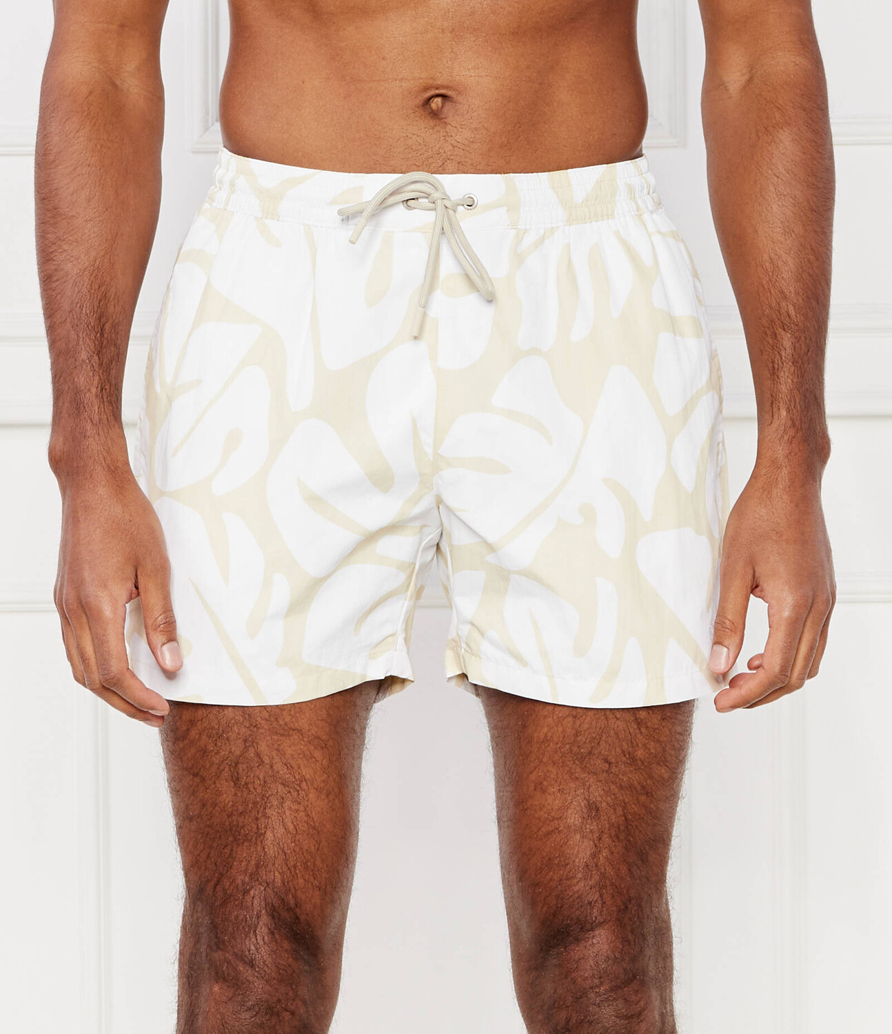 

Шорты для плавания BOSS BLACK Bari Regular Fit, белый