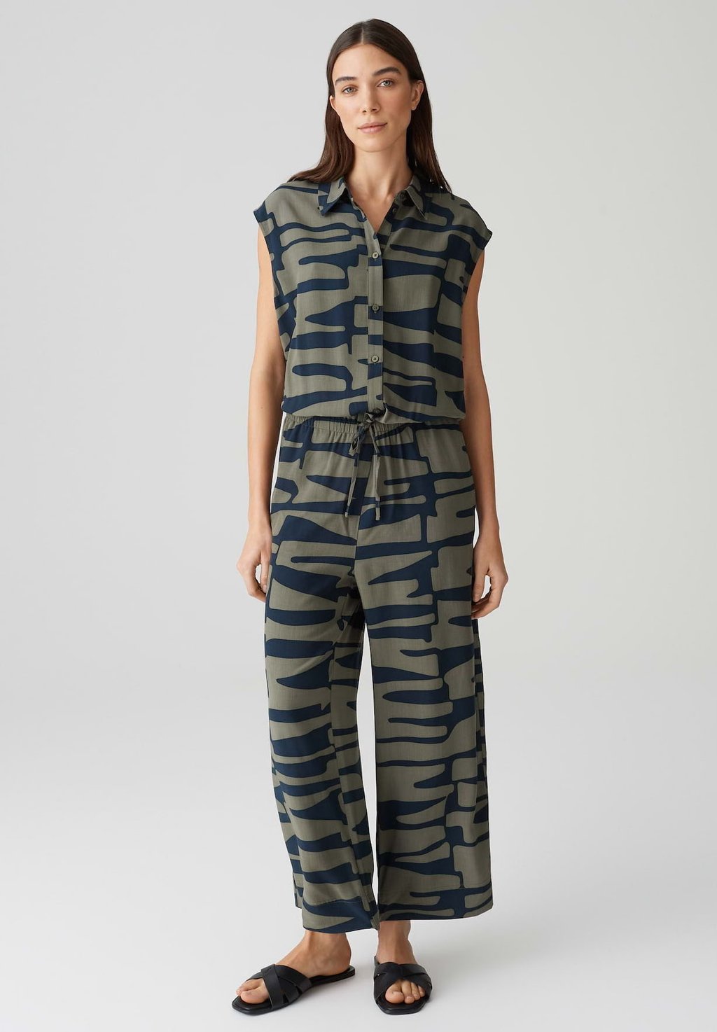 

Комбинезон CROPPED RELAXED FIT OPUS, оливковый