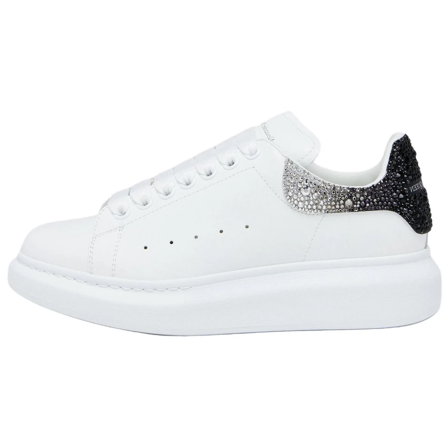 Alexander McQueen Кожаные мужские кроссовки белого цвета