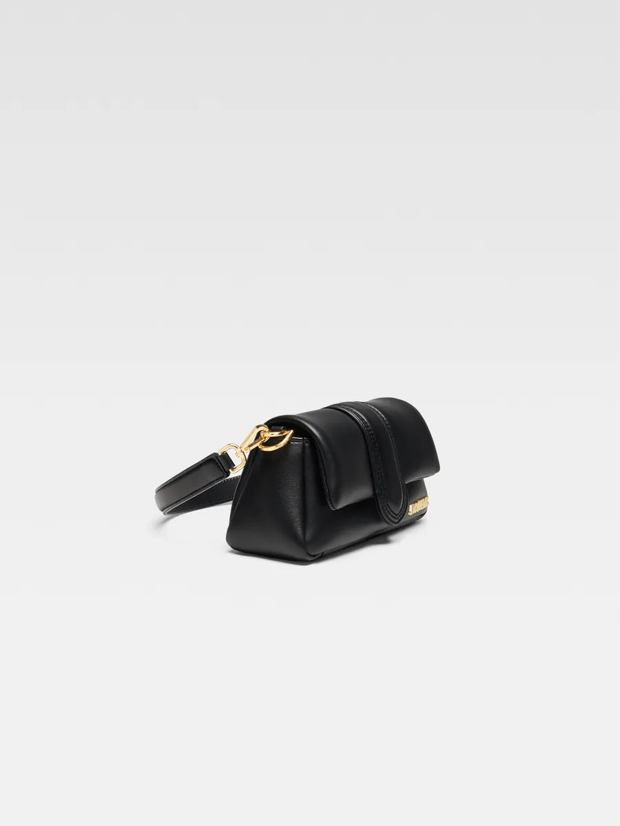 

Миниатюрная объемная сумка с клапаном Бамбиму Jacquemus, черный