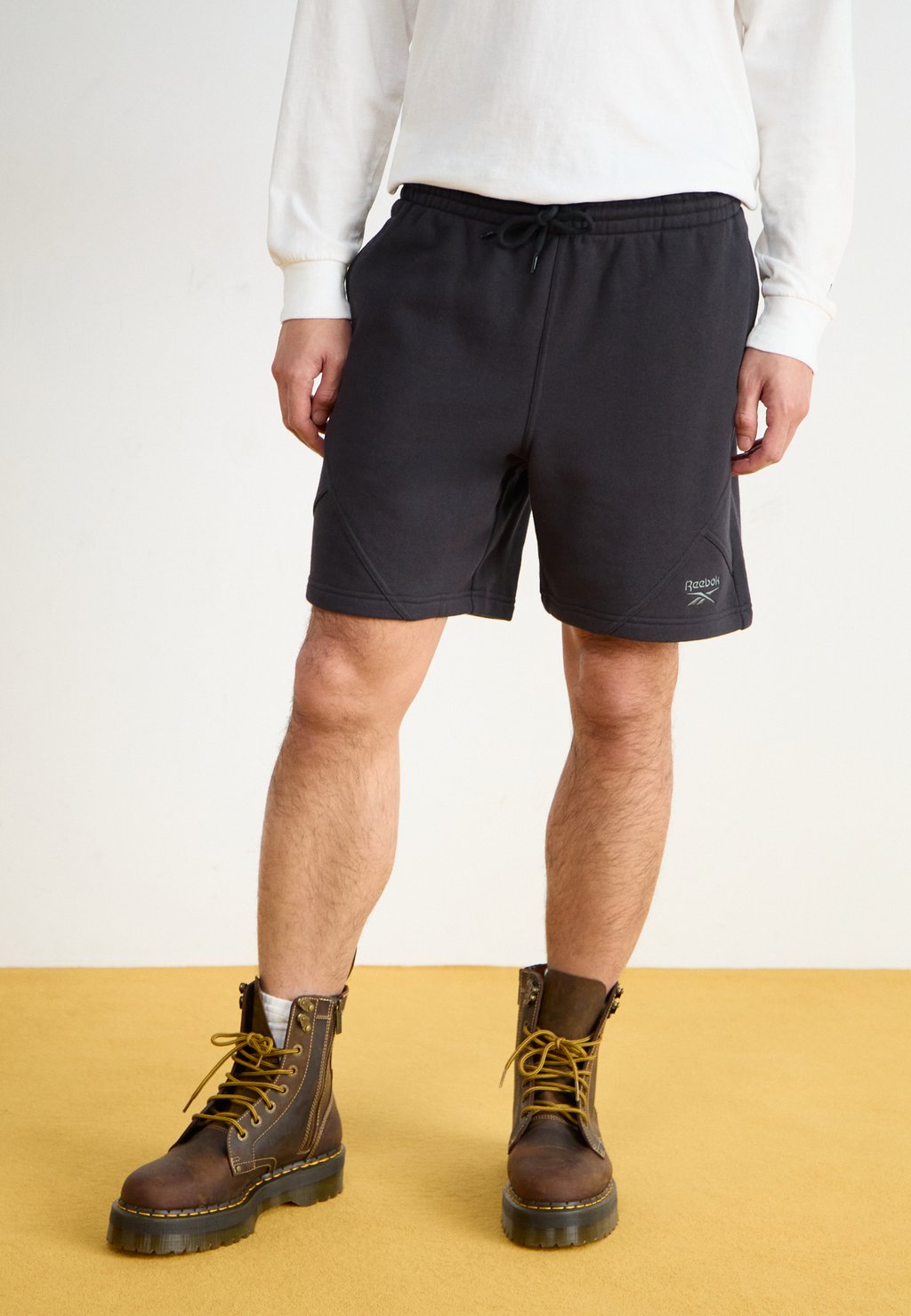 

Шорты ICON SHORT Reebok Classic, черный