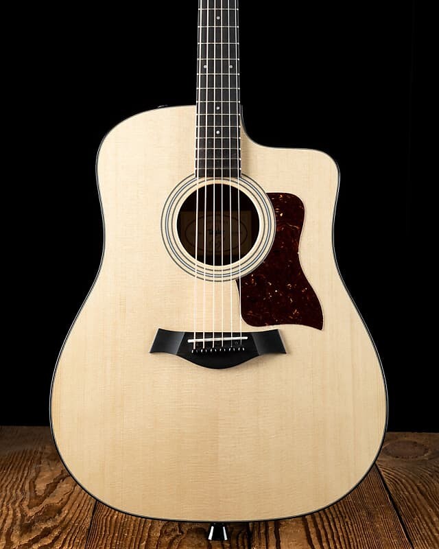

Акустическая гитара Taylor 210ce Plus - Natural - Free Shipping