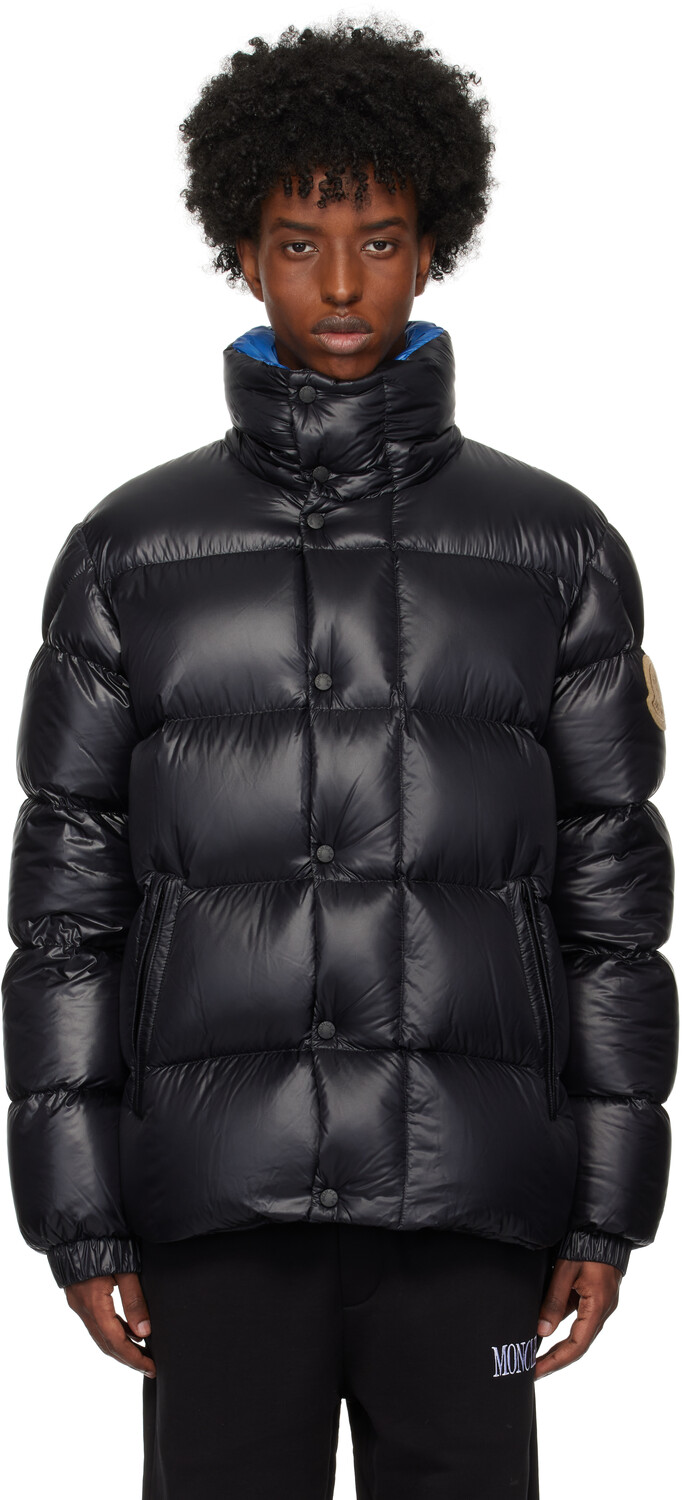 

Черная короткая куртка-пуховик Dervox Moncler