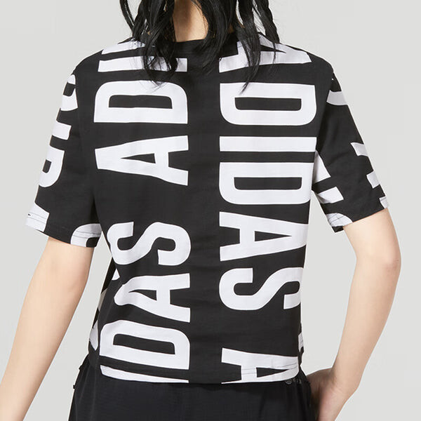 Футболка (WMNS) Adidas Essentials Oversized Allover Print Cropped T-Shirt 'Black White', черный — фото 4