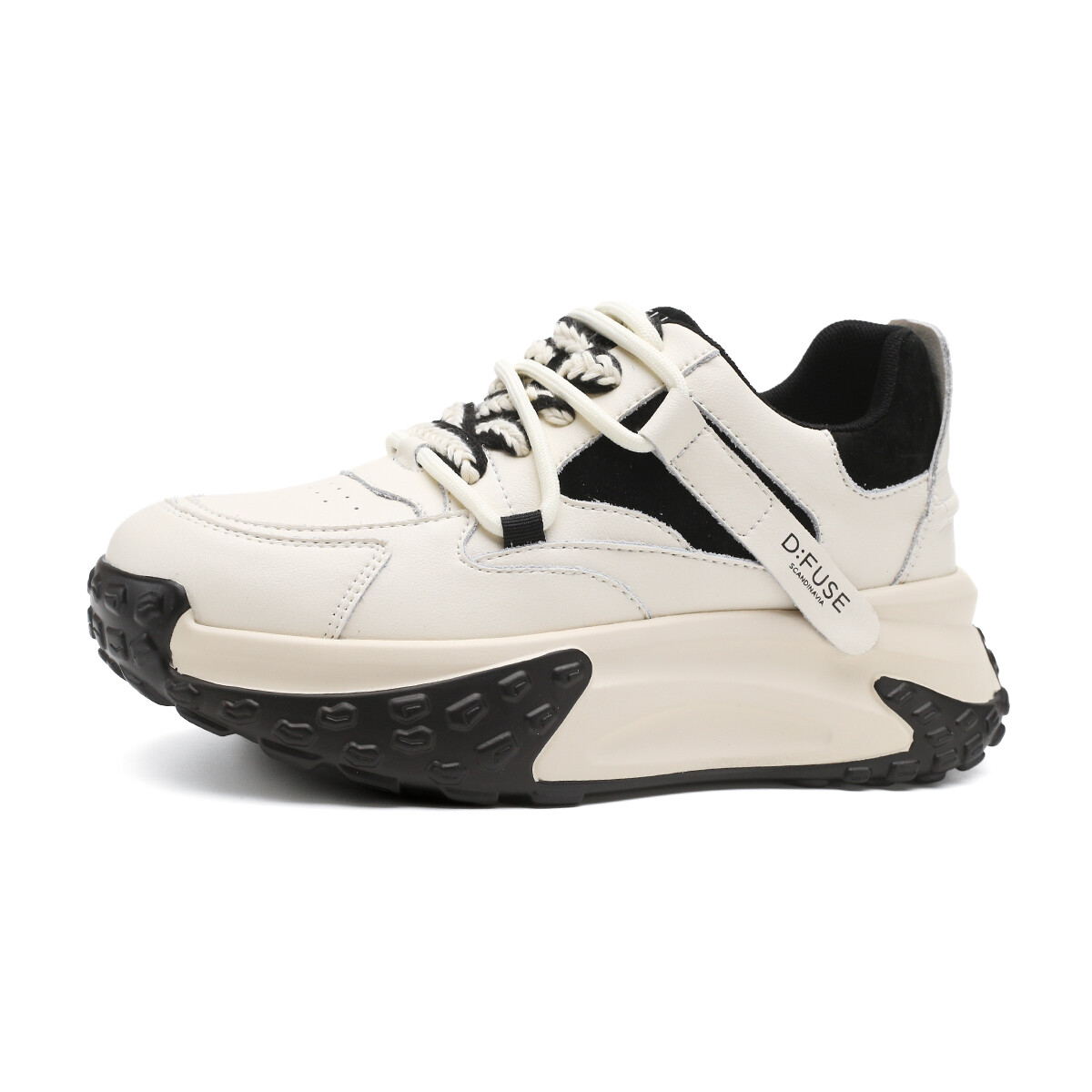 

Кроссовки D:FUSE SCANDINAVIA Lifestyle Shoes Women's Low-top, коричневый