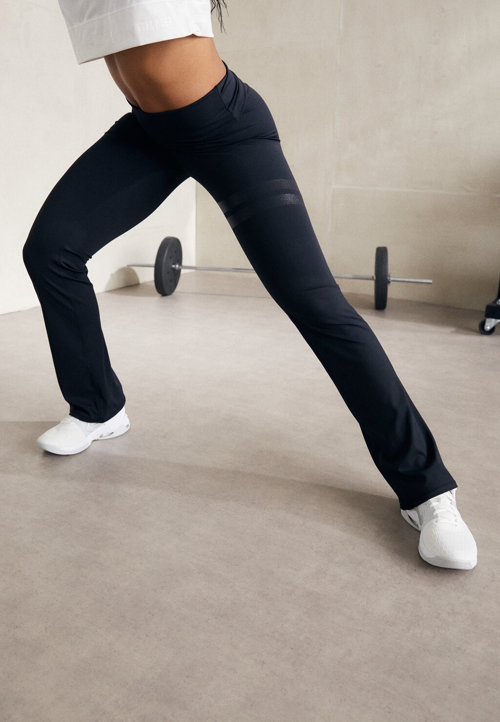 

Леггинсы FOLD OVER FLARE LEGGINGS Stronger, цвет black