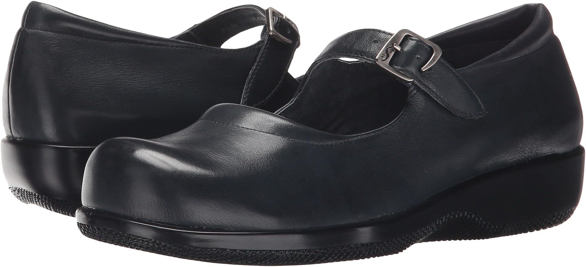 

Туфли на плоской подошве SoftWalk Jupiter, цвет Navy Soft Leather