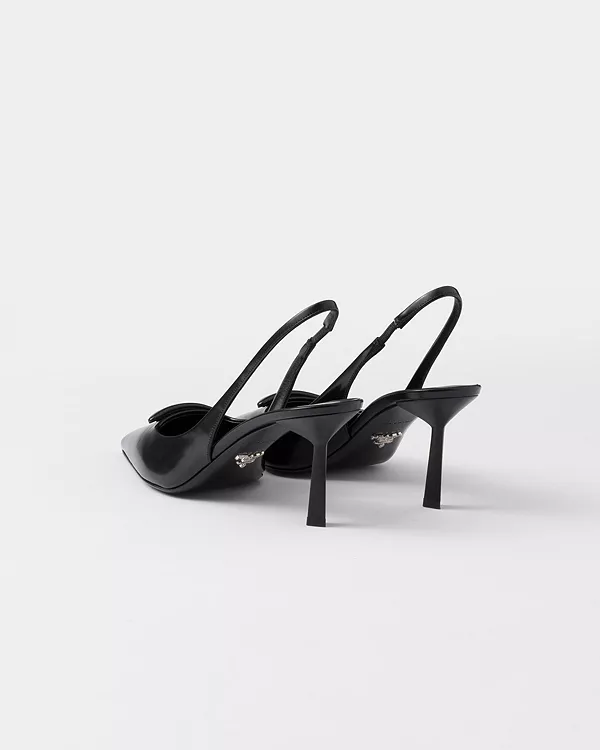 Женские туфли-лодочки из матовой кожи с открытой пяткой Prada, черный — фото 4