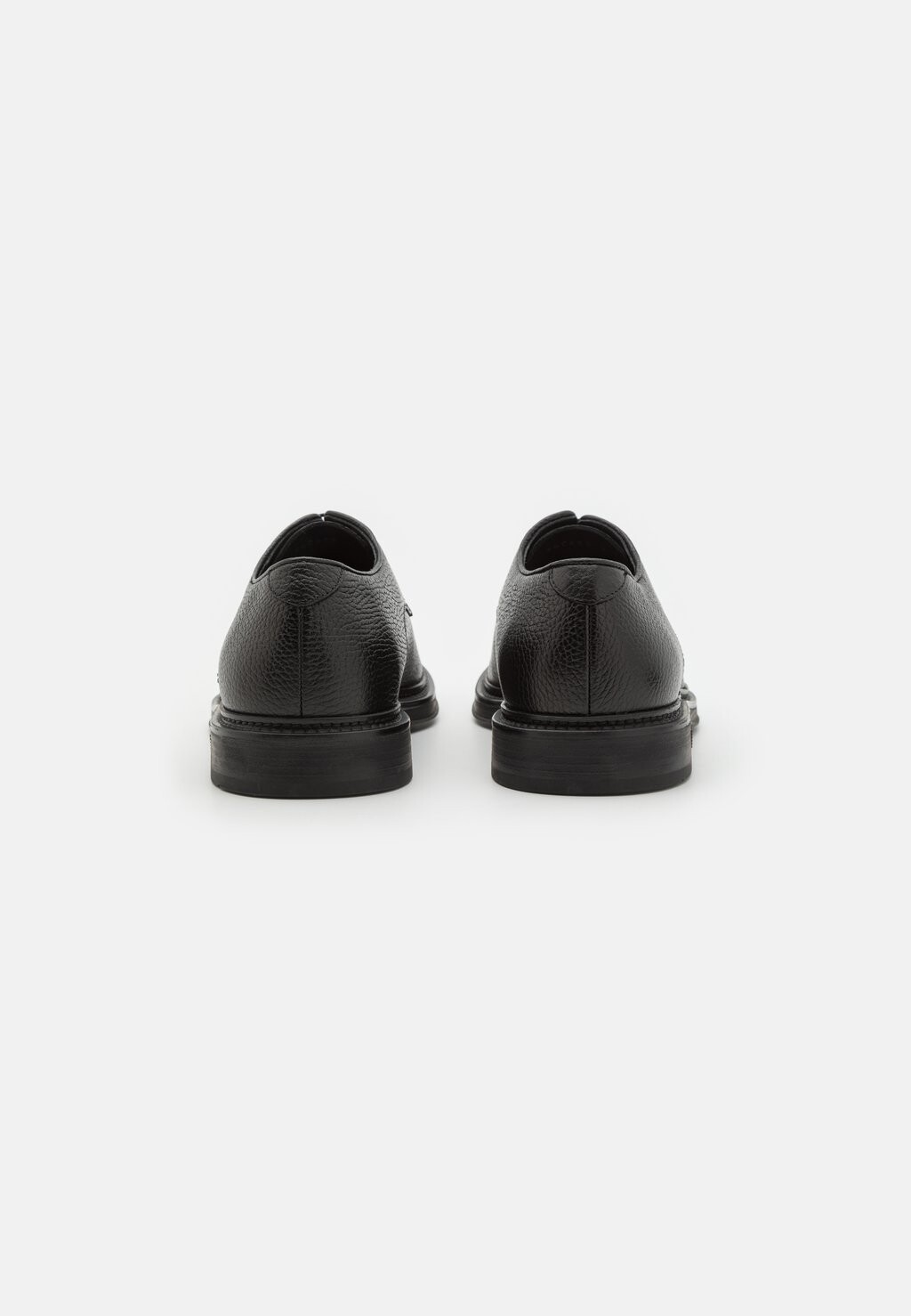 На шнуровке Laced Shoe Emporio Armani, черный — фото 3