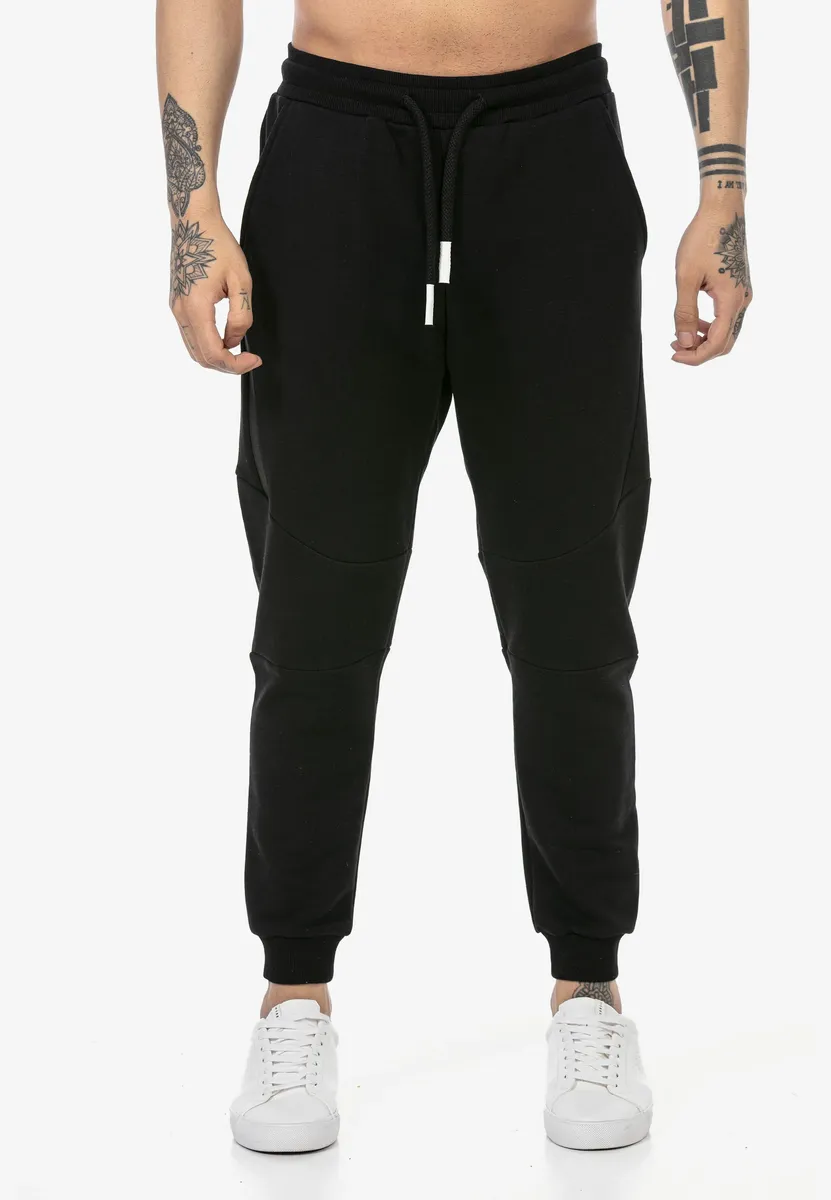 

Спортивные брюки RedBridge "Истборн", базовые, черный