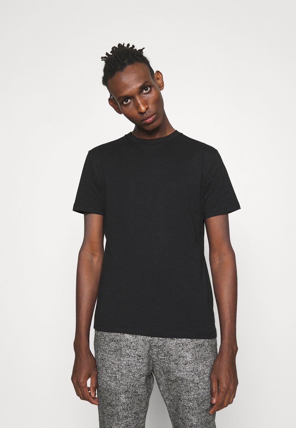 

Базовая футболка Dillan Tiger of Sweden, черный