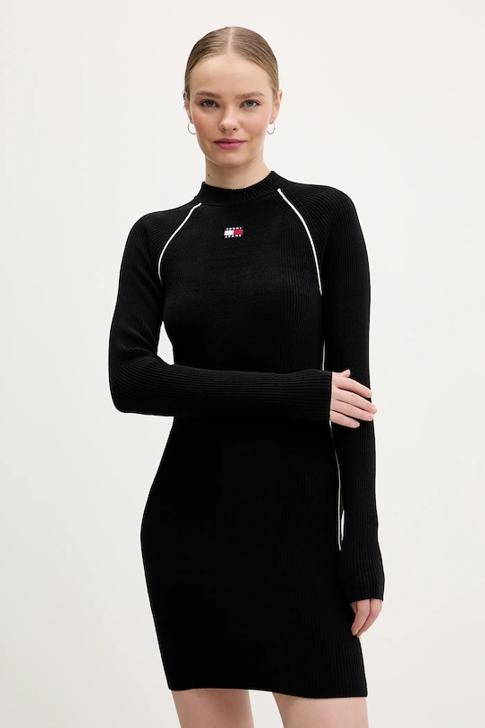 

Платье Tommy Jeans, черный