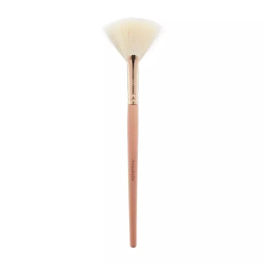 

Веерная кисть Annabelle Minerals НЮД