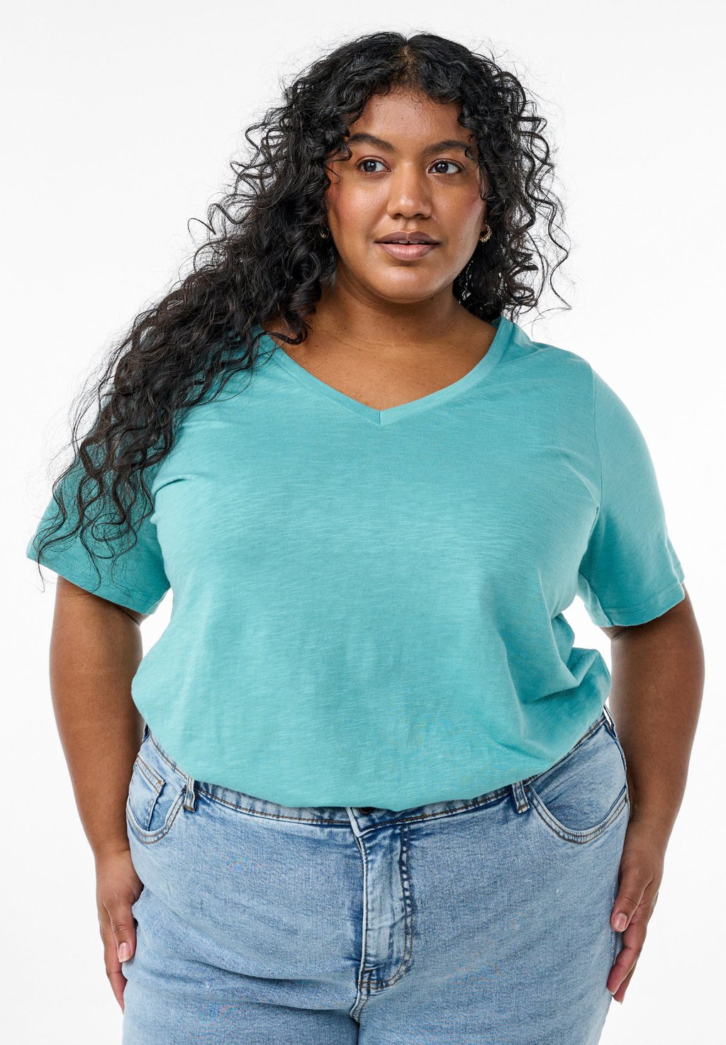 

Базовая футболка SHORT-SLEEVED WITH V-NECK Zizzi, синий