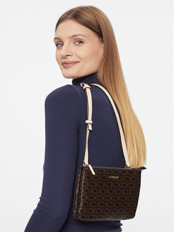 

Кошелек Calvin Klein, коричневый