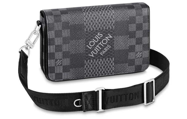 

LOUIS VUITTON Кожаный мессенджер из пачворка с наплечным ремнём