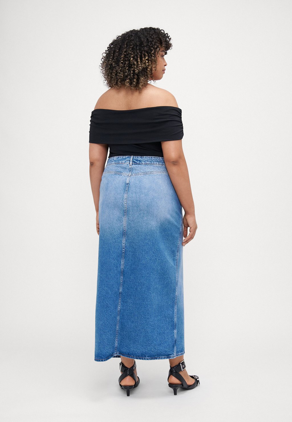 

Юбка макси CARCILLA LONG SLIT SKIRT ONLY Carmakoma, синий деним