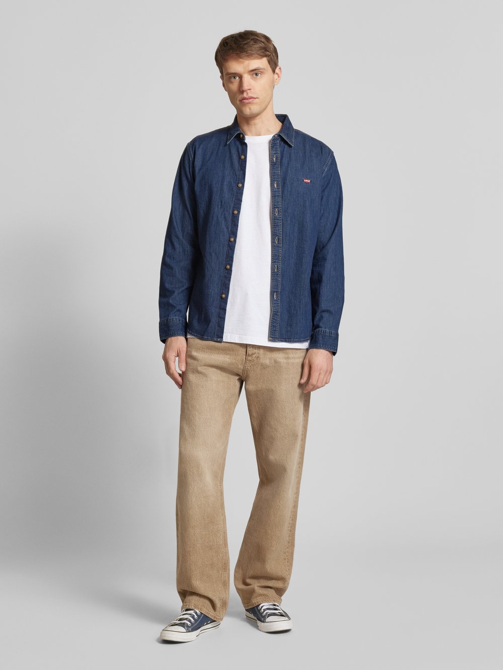 

Повседневная рубашка с вышитыми этикетками Levi's