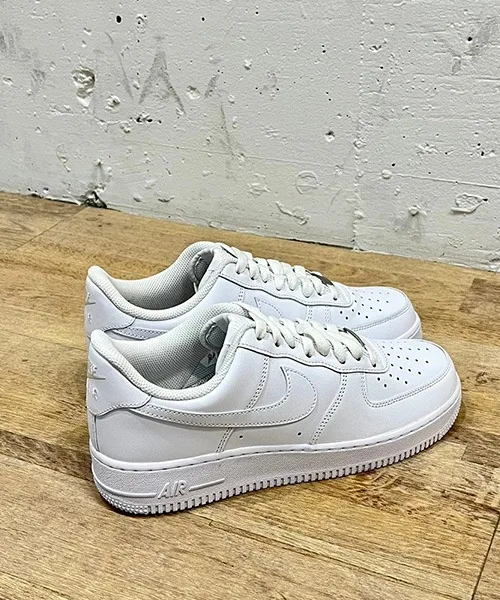Кроссовки Nike AIR FORCE 1 '07 белые — фото 2