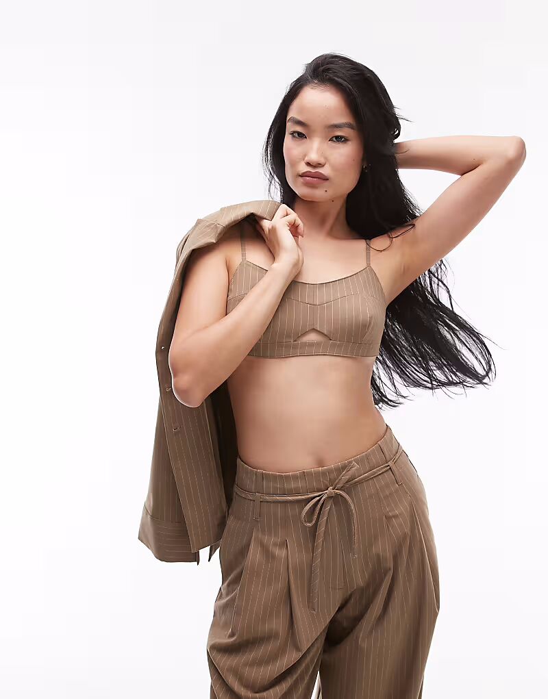 

ASOS DESIGN приталенный бюстгальтер в тонкую полоску верблюжьего цвета