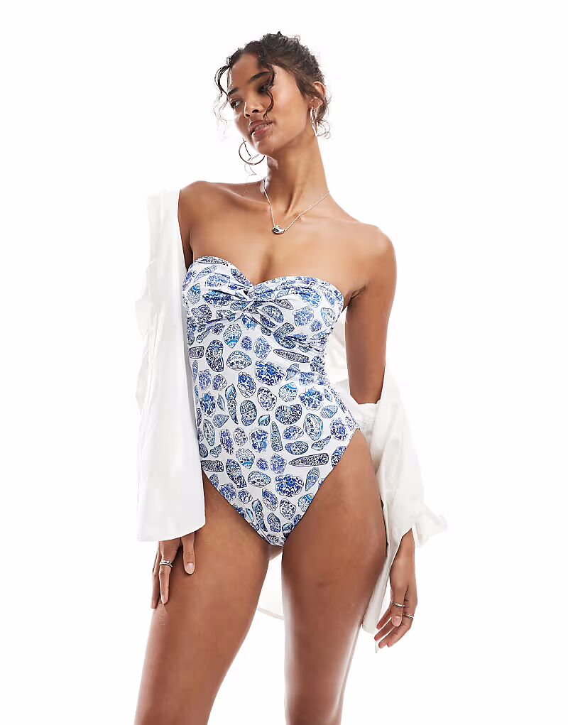 

Купальник-бандо Shelly от ASOS DESIGN с принтом ракушек