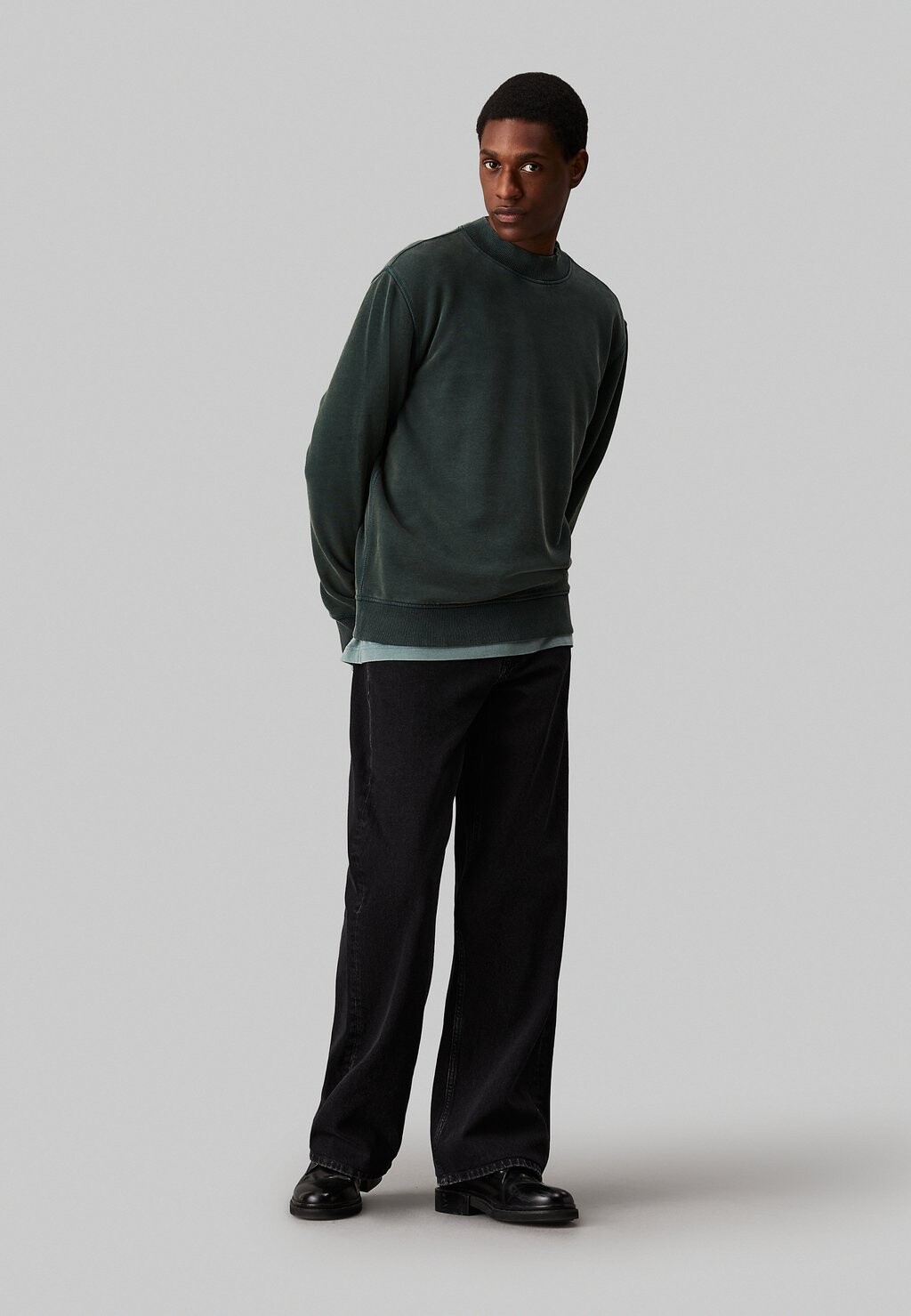 

Толстовка WASHED Calvin Klein Jeans, зеленый