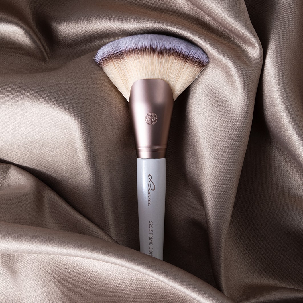 Кисть для лица prime vegan prime contour Luvia, количество 1 шт. — фото 2