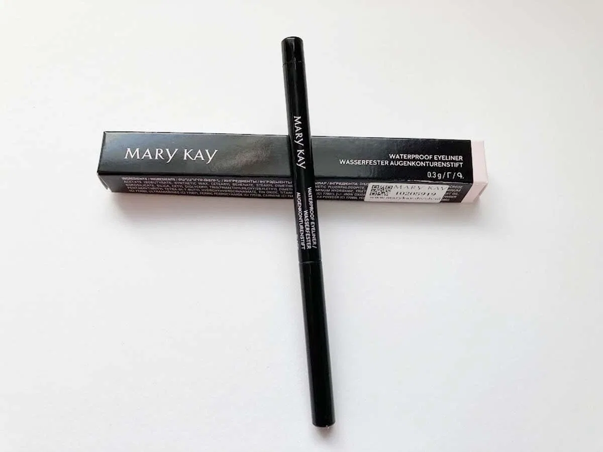 Водостойкий карандаш для глаз «Black» 0.3 г от Mary Kay Mary Kay