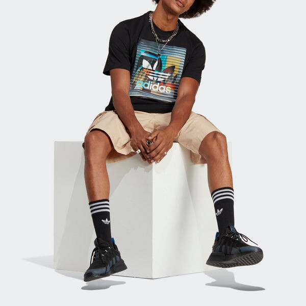 Футболка adidas originals Graphics off the Grid T-shirt 'Black', черный — фото 2