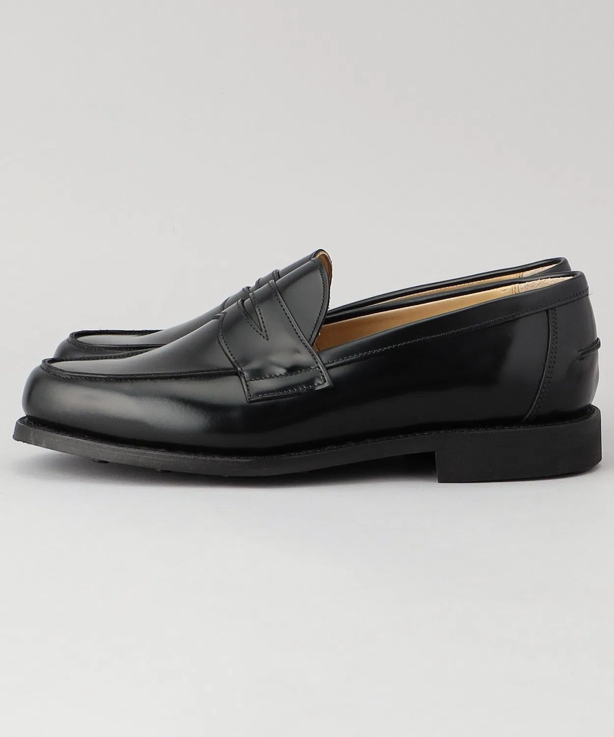 Лоферы SANDERS Butt Seam Loafer из полированной кожи, черный — фото 3