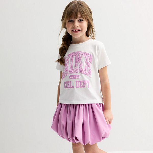 

Комплект из футболки и шорт для девочек 12 месяцев - 6x Nike