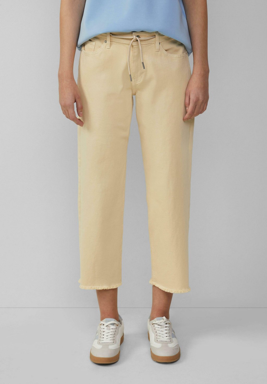 

Джинсы прямого кроя CROPPED- KAROLIN MID RISE BINDEBAND s.Oliver, цвет Helles Zitrone