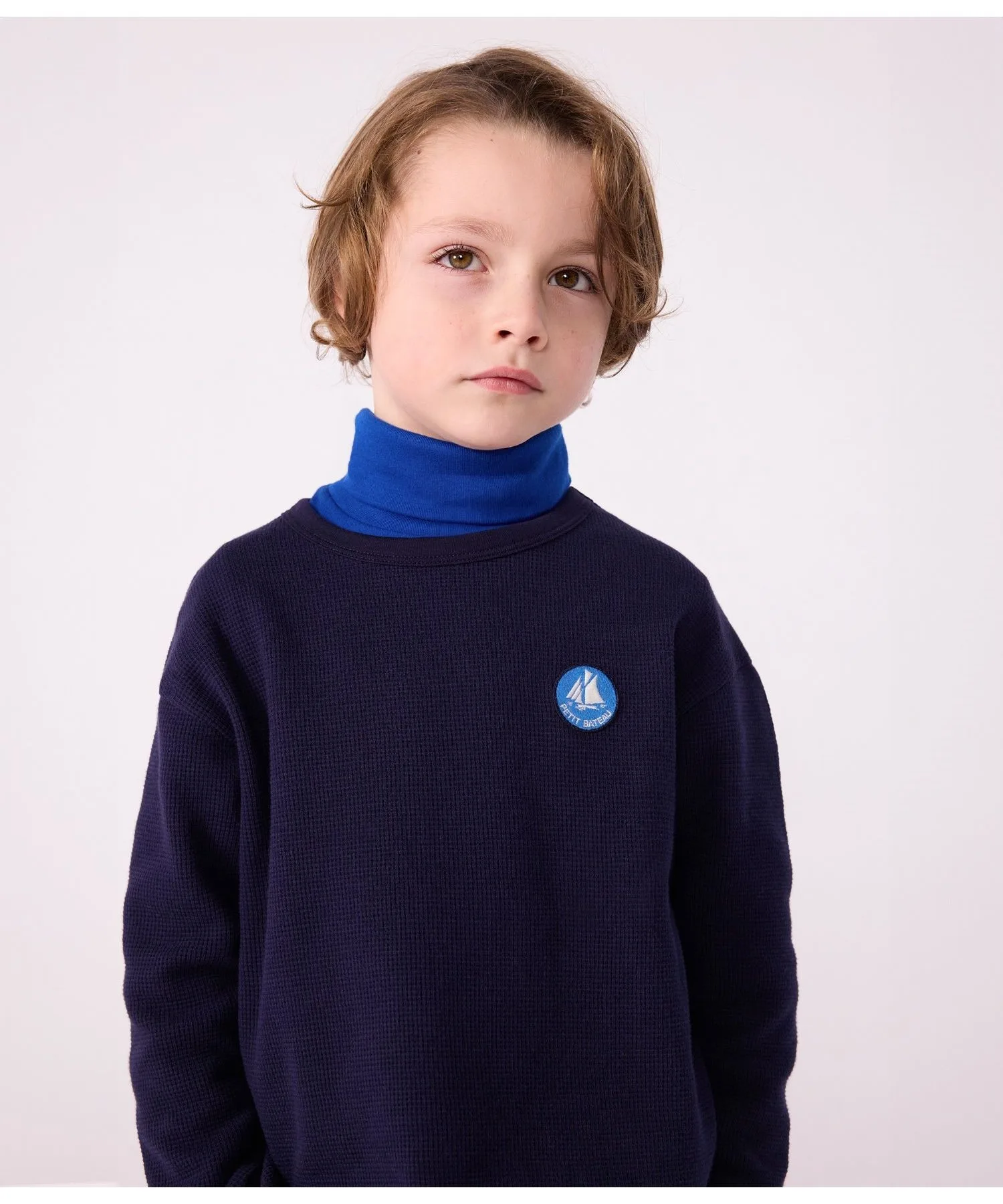 Детская футболка с длинным рукавом из органического хлопка PETIT BATEAU синяя — фото 4