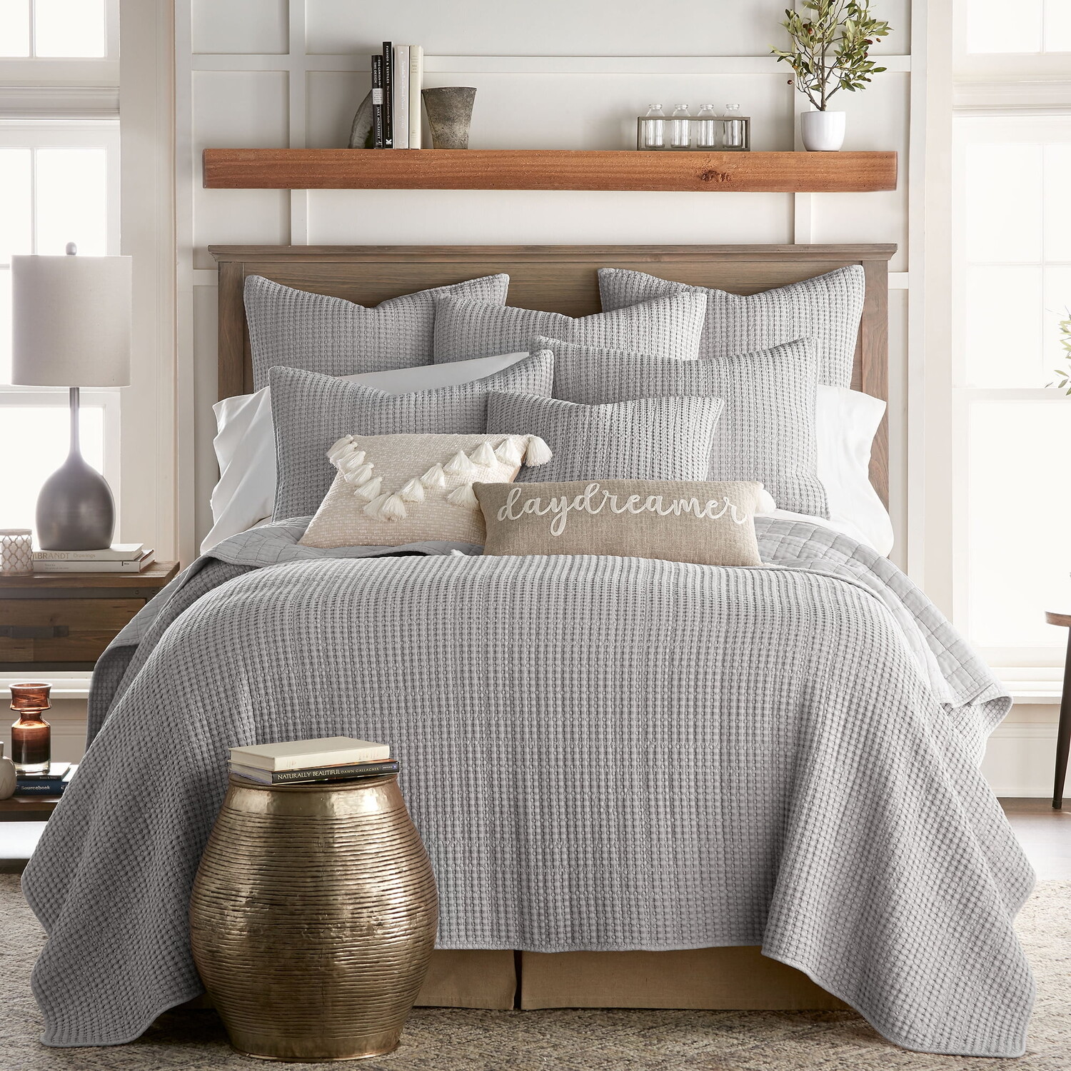 

Набор одеял наволочек Levtex Home Mills King, серый