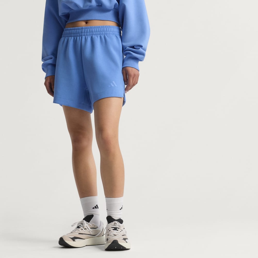 

Шорты Adidas Soft Lux Loose Shorts, цвет Blue Fusion