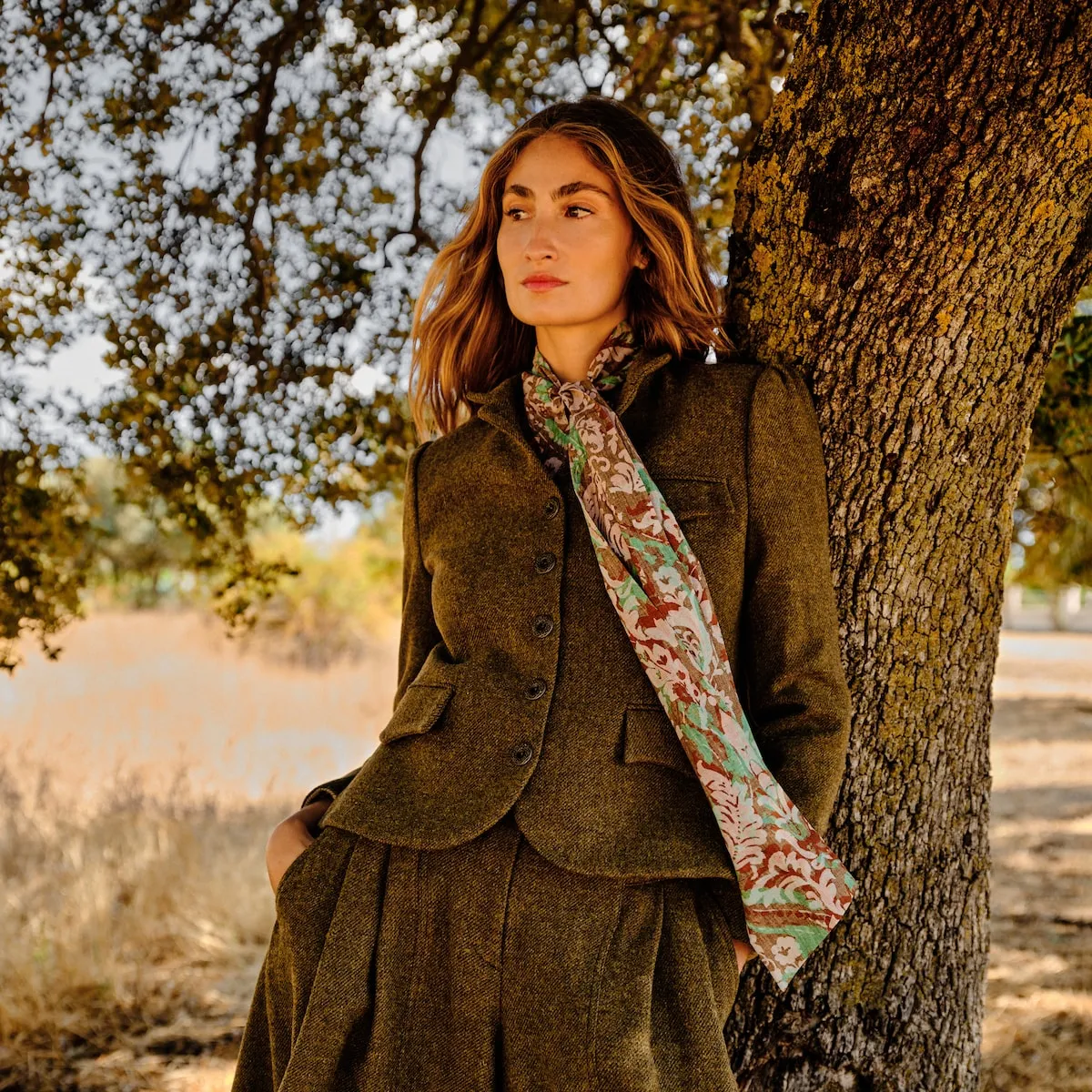 

Женская короткая твидовая куртка Verhunt, темно-зеленый